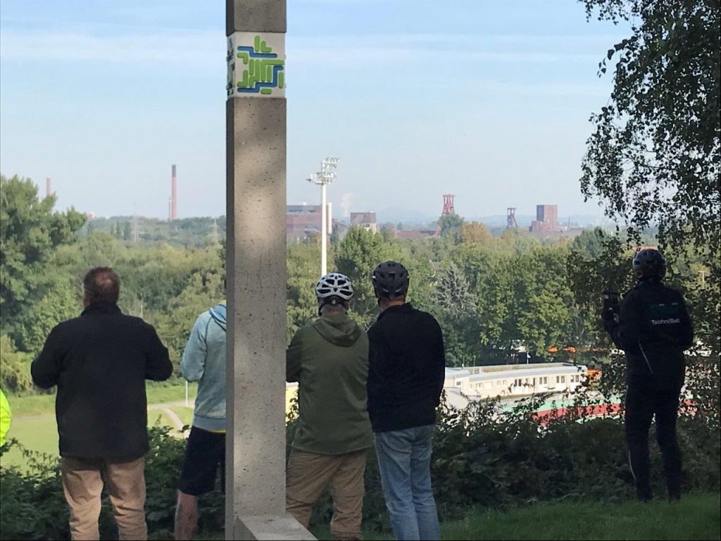 Grandioses Panorama am Aussichtspunkt am Hallo